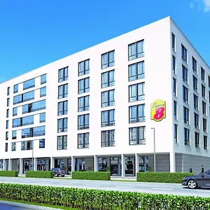 *** Hotell Super 8 By Wyndham West Tyskland
