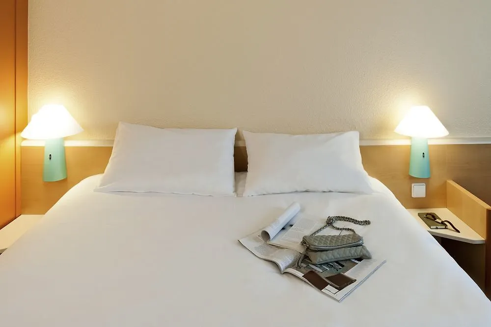 B&B Hotel Berlin City-West 2*,